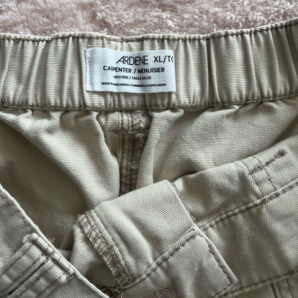 Ardene khaki carpenter shorts EUC size XL - Picture 2 of 3